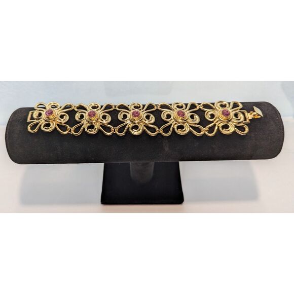 Abstract Gold Tone Flower Bracelet with Pink Center Stone Avon - Picture 5 of 11
